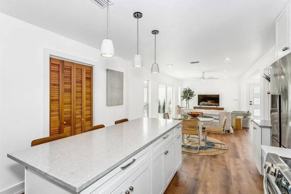 Downtown Dream- Relaxing Escape In Downtown Pensacola Vila Exterior foto